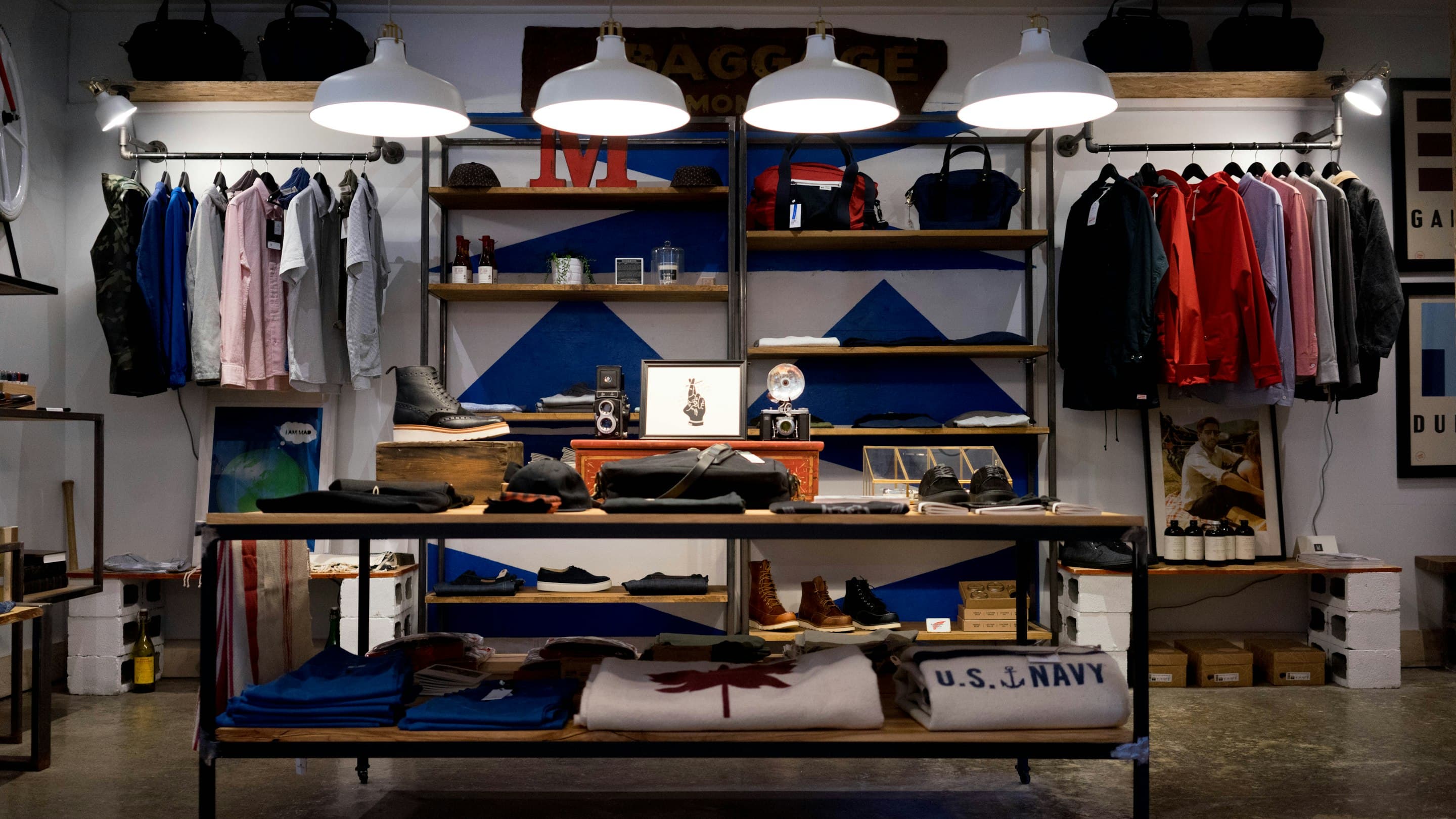 The Sulit DecoHub storefront on desktop